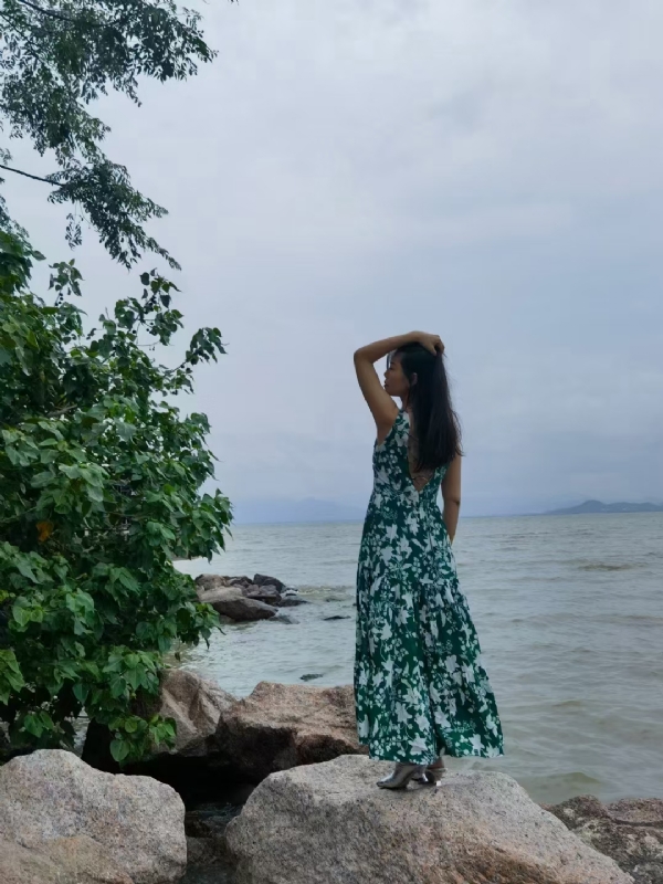 甜以待人的第四张照片--汕头相亲服务中心