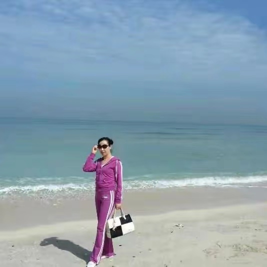 红红的第一张照片--汕头相亲服务中心