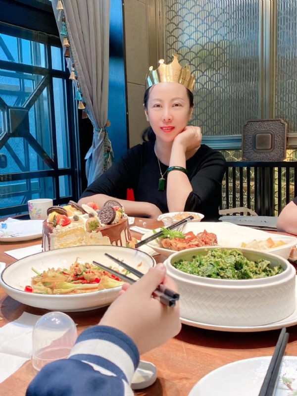 红红的第二张照片--汕头相亲服务中心