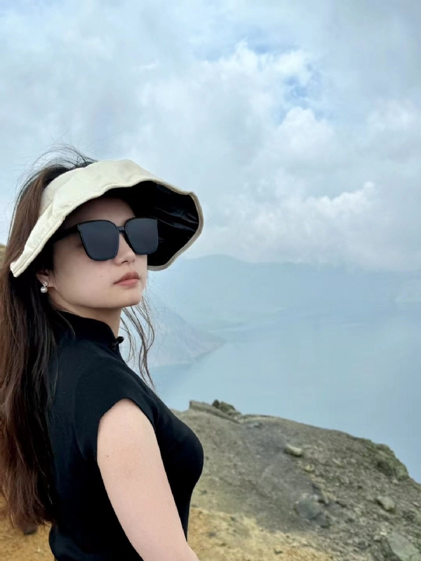 随梦的第一张照片--汕头相亲服务中心