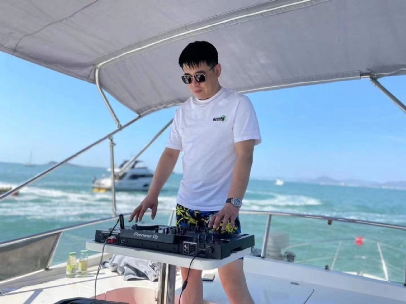 魔盒的第一张照片--汕头相亲服务中心