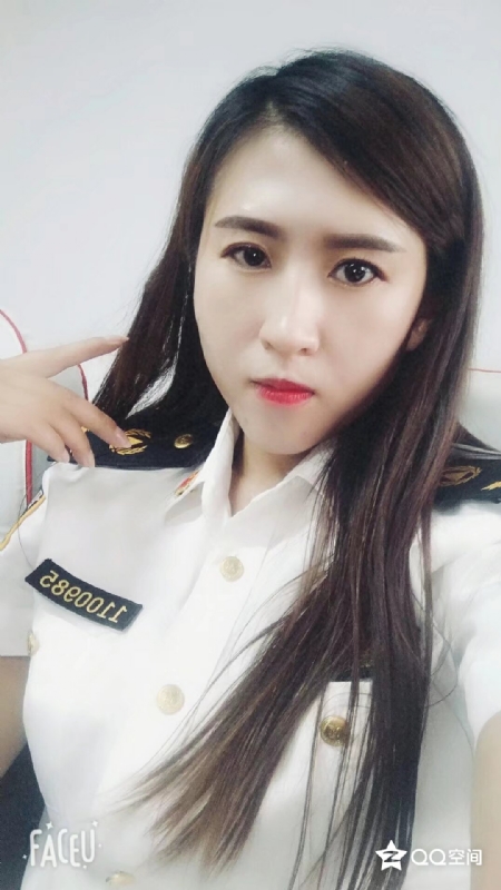 彤云密布的第二张照片--汕头相亲服务中心