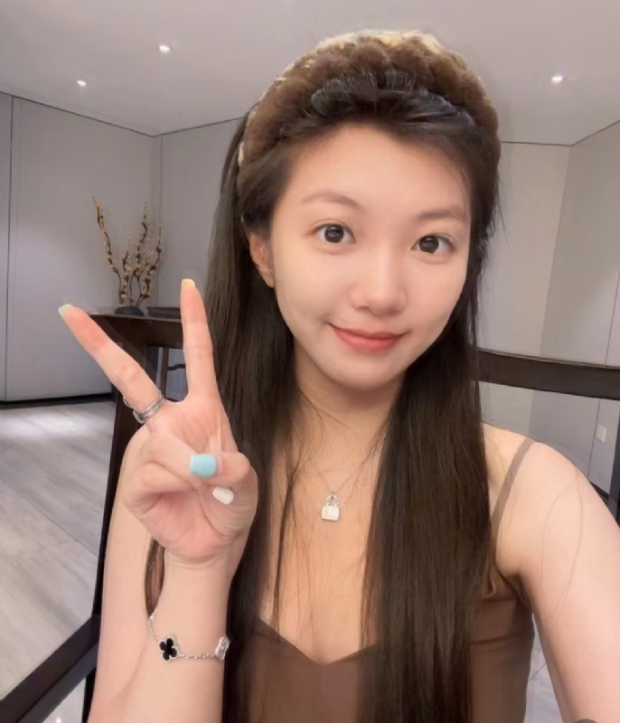 歌谣的第二张照片--汕头相亲服务中心