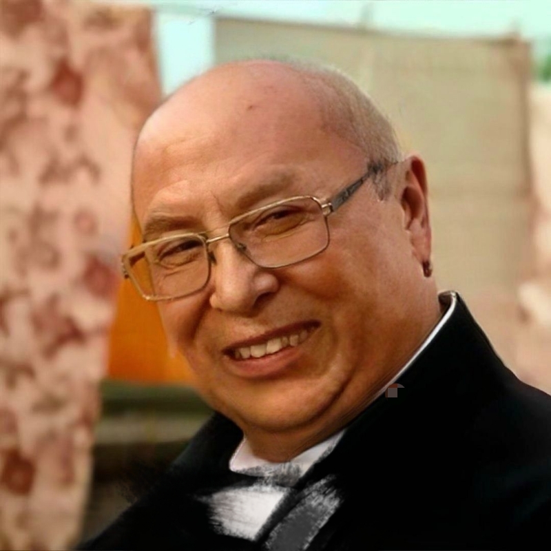 牵着猪儿看秀儿的第一张照片--汕头相亲服务中心