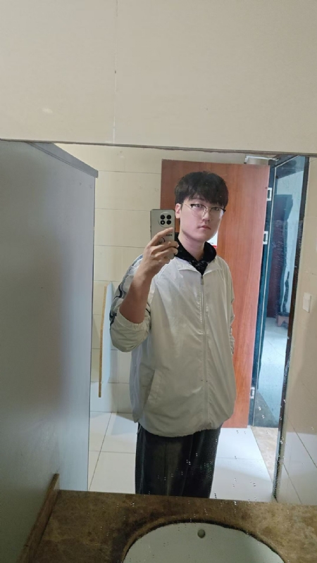 高大毛的第一张照片--汕头相亲服务中心