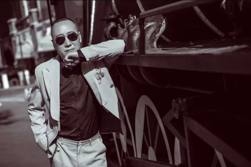 孤独燃烧的第一张照片--汕头相亲服务中心