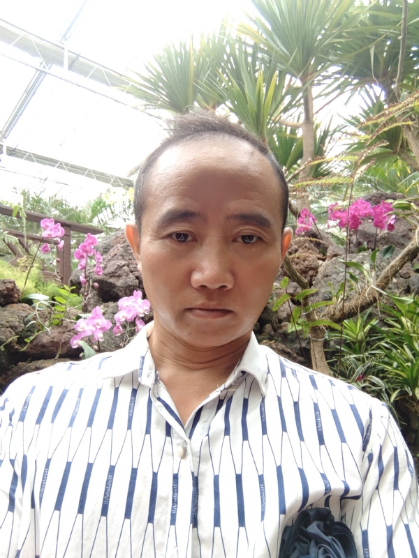 闲云盘鹤的第一张照片--汕头相亲服务中心