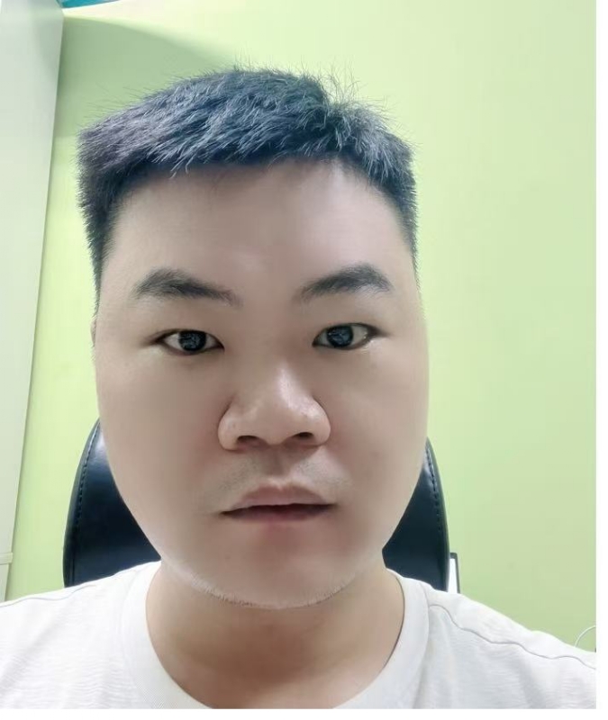 初白的第一张照片--汕头相亲服务中心