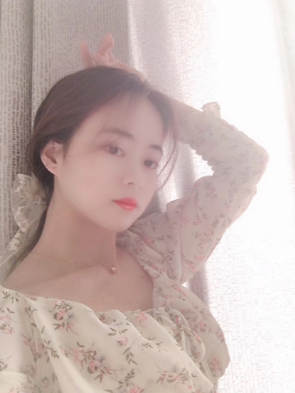 泡芙的第五张照片--汕头相亲服务中心