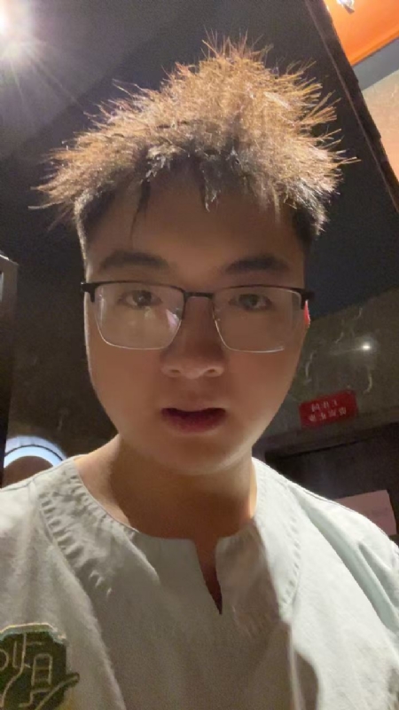 成熟稳重的男士的第一张照片--汕头相亲服务中心