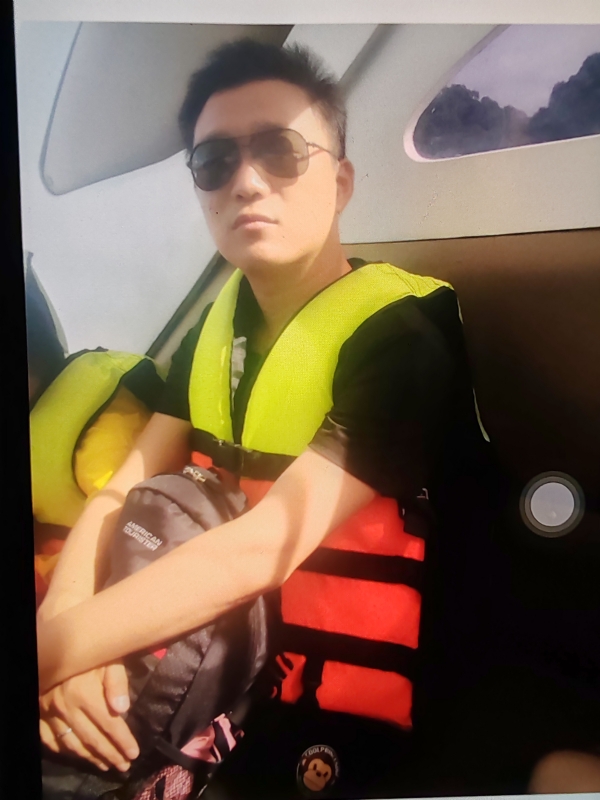 座看烟霞散的第一张照片--汕头相亲服务中心