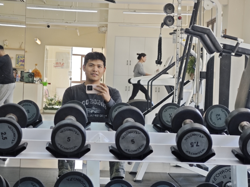 addict的第一张照片--汕头相亲服务中心