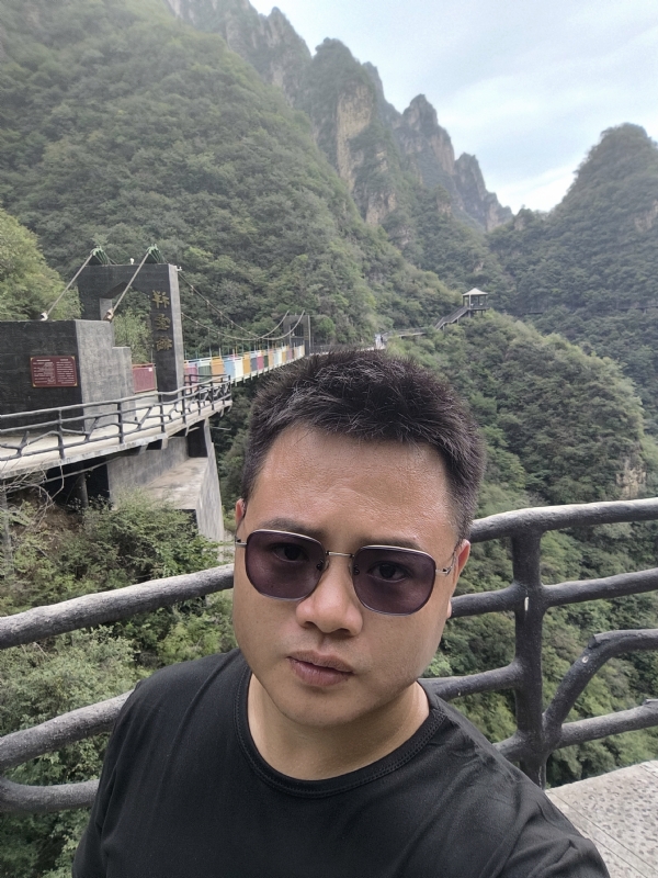 大海的第一张照片--汕头相亲服务中心