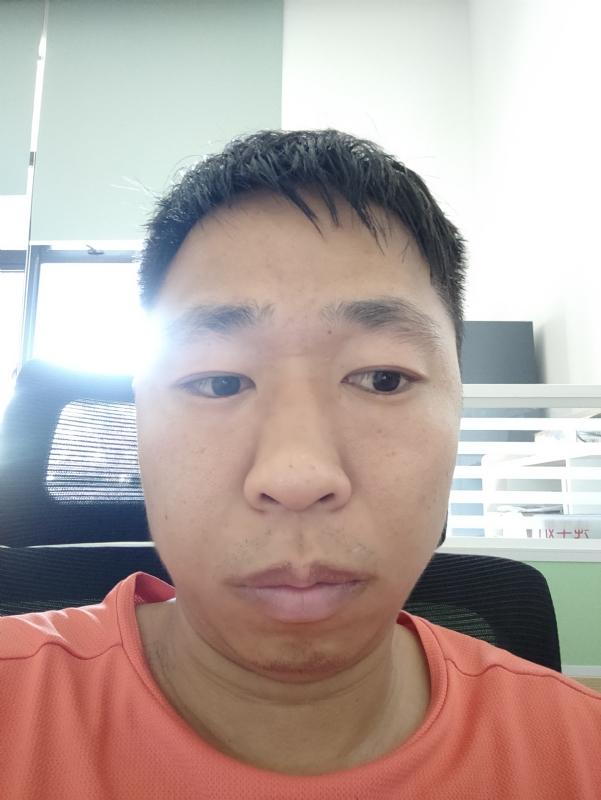 龚先生的第一张照片--汕头相亲服务中心