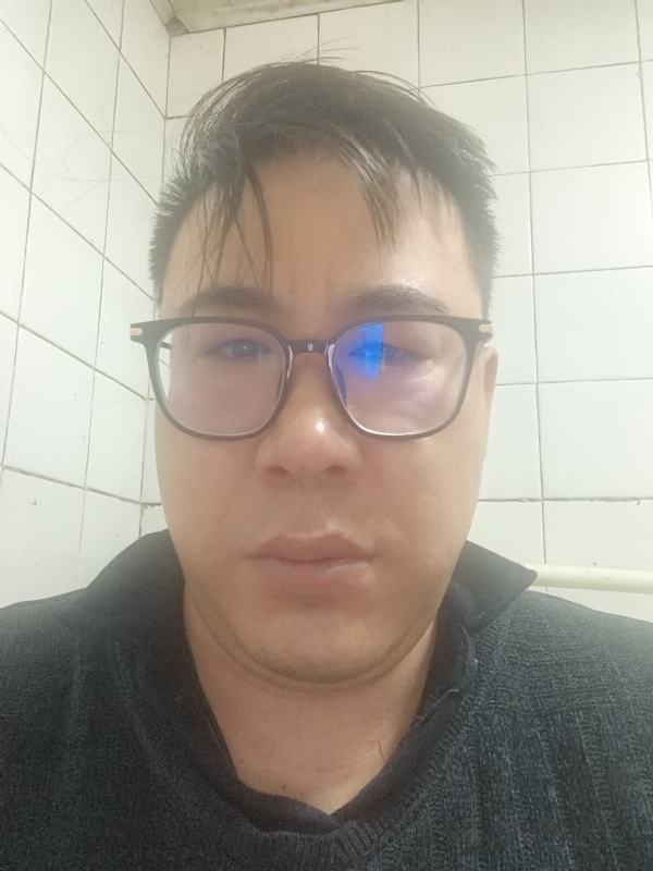 迷失自我的第一张照片--汕头相亲服务中心