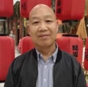 教师作家诗人的第一张照片--汕头相亲服务中心