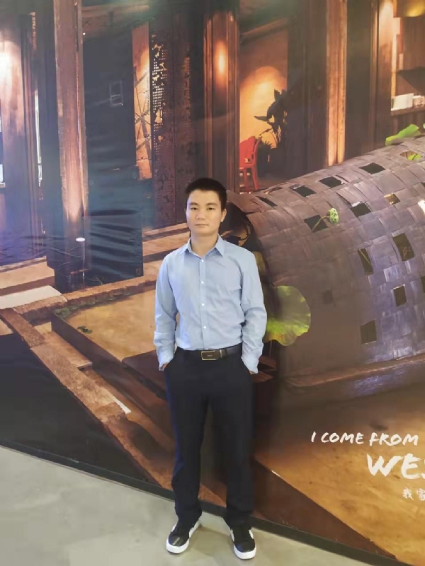 梧桐枫叶的第一张照片--汕头相亲服务中心