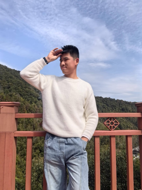 颜SEME的第一张照片--汕头相亲服务中心