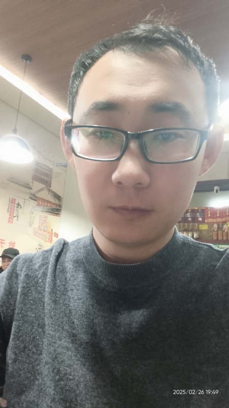 黑黑一笑的第一张照片--汕头相亲服务中心