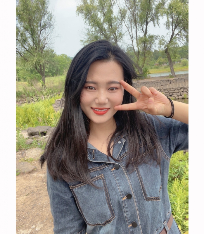 月亮的第一张照片--汕头相亲服务中心