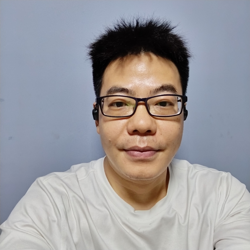 八月的星光的第一张照片--汕头相亲服务中心