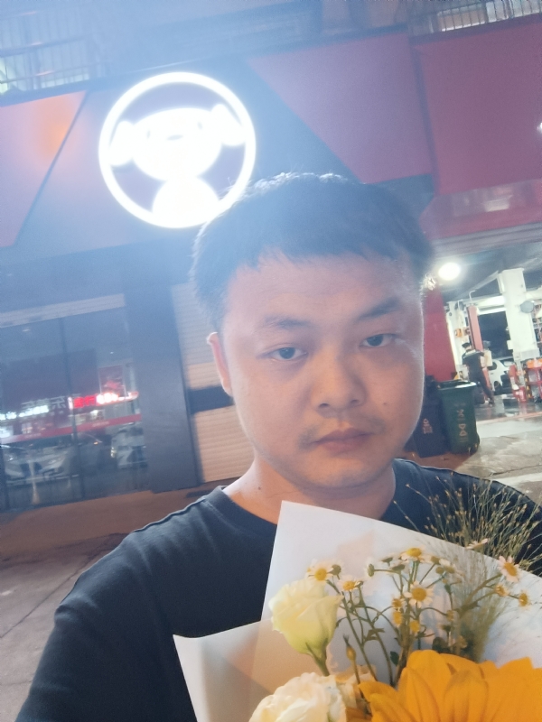 小陈的第一张照片--汕头相亲服务中心