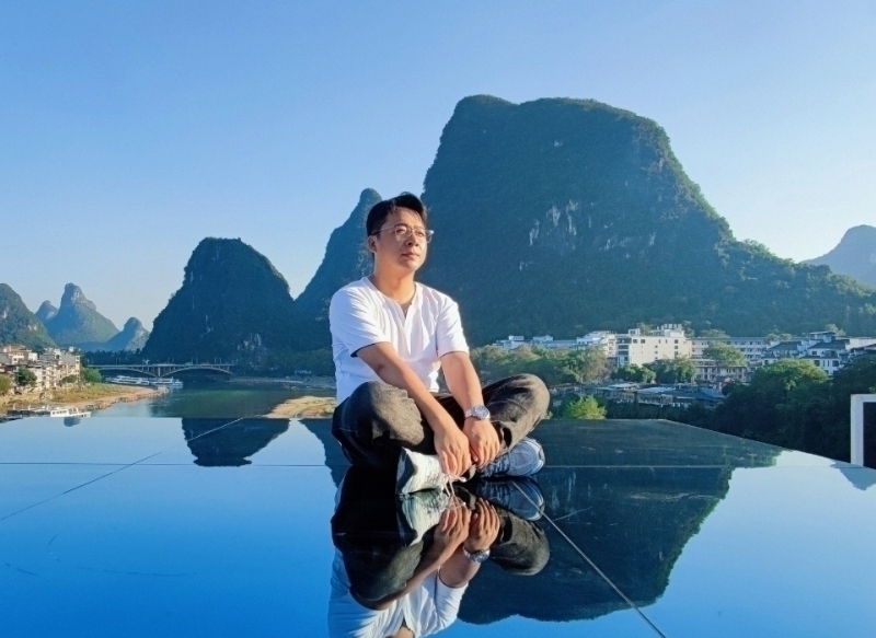 墨痕的第一张照片--汕头相亲服务中心