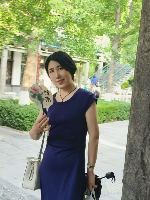 幸运满格的第一张照片--汕头相亲服务中心