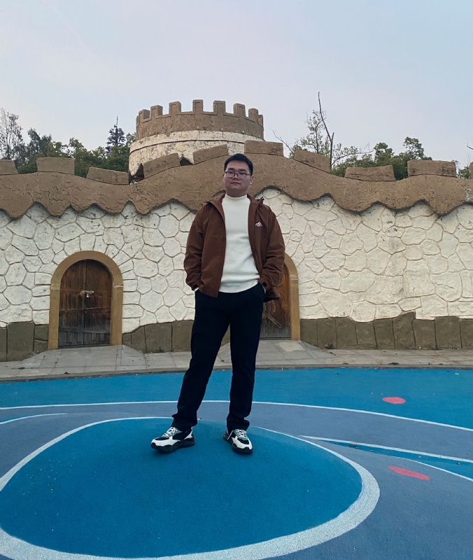 秦长风的第一张照片--汕头相亲服务中心