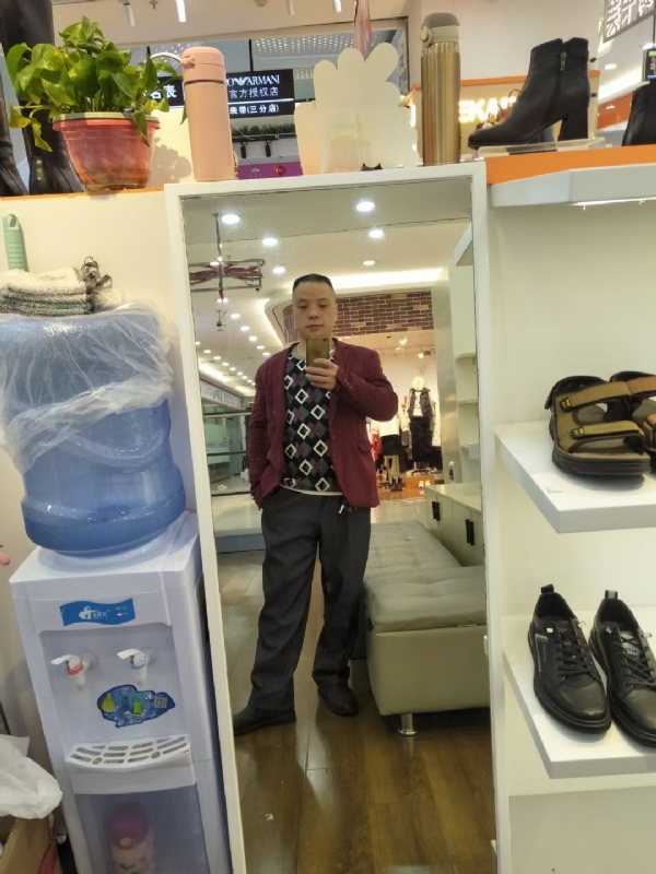 真诚征婚的第四张照片--汕头相亲服务中心