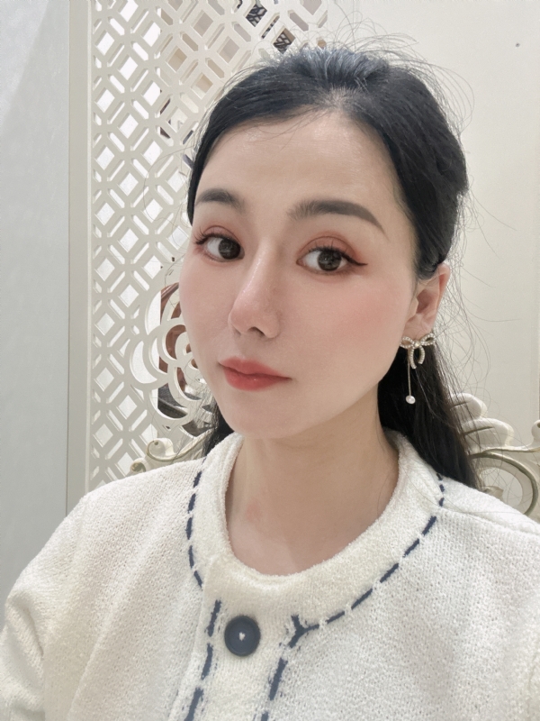 金莉的第一张照片--汕头相亲服务中心