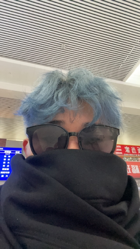 平行线的第一张照片--汕头相亲服务中心