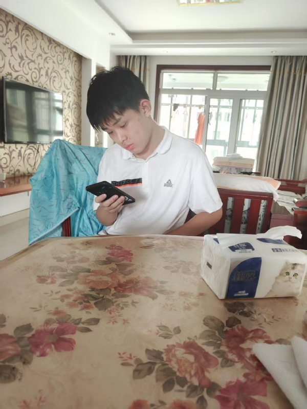 铁在烧的第一张照片--汕头相亲服务中心