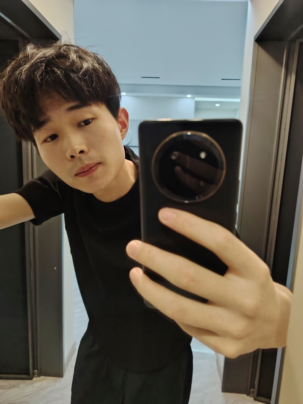 杨苏帝的第二张照片--汕头相亲服务中心