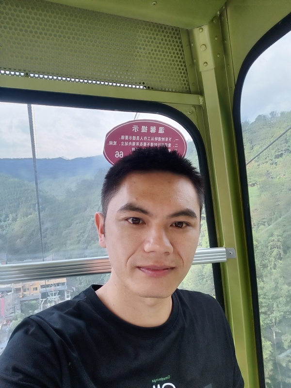 小鱼的第一张照片--汕头相亲服务中心