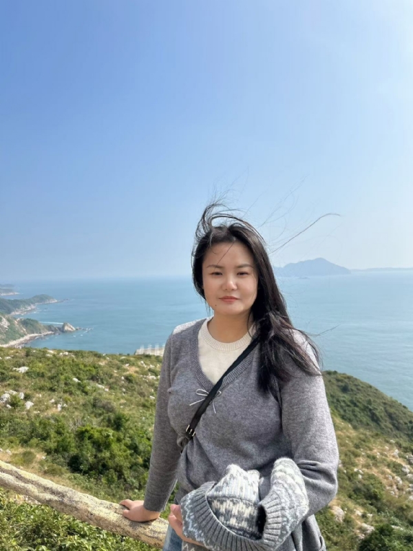 哈哈哈的第一张照片--汕头相亲服务中心