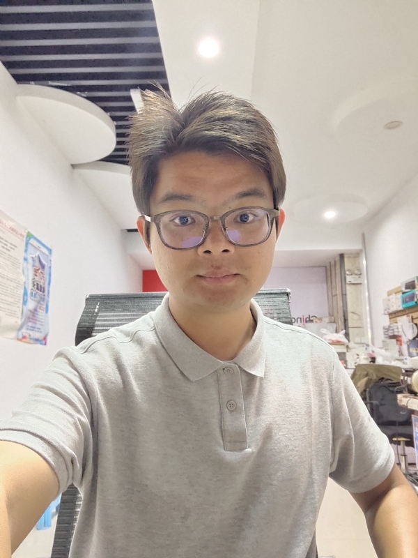 华兴通讯的第一张照片--汕头相亲服务中心