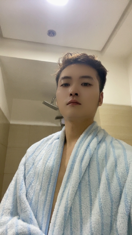 凡尘的第一张照片--汕头相亲服务中心