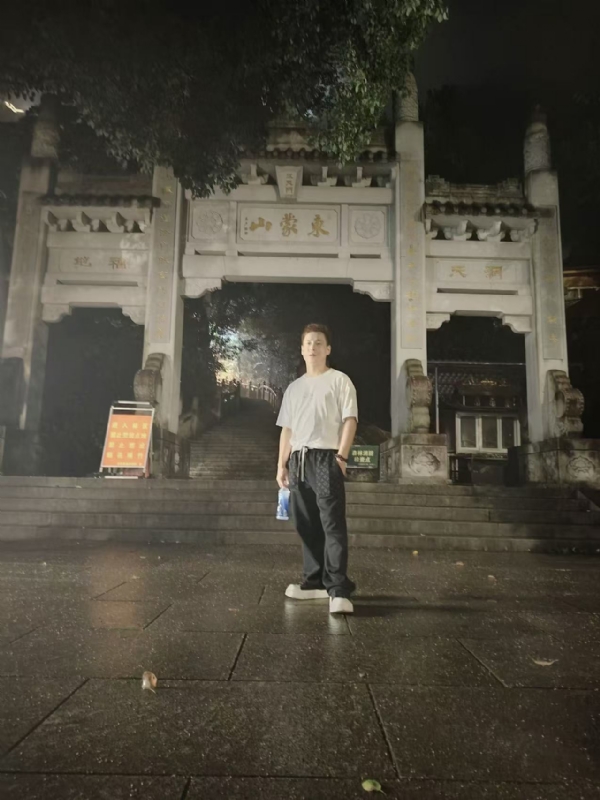 慕晨的第一张照片--汕头相亲服务中心