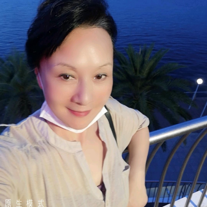 hong的第一张照片--汕头相亲服务中心