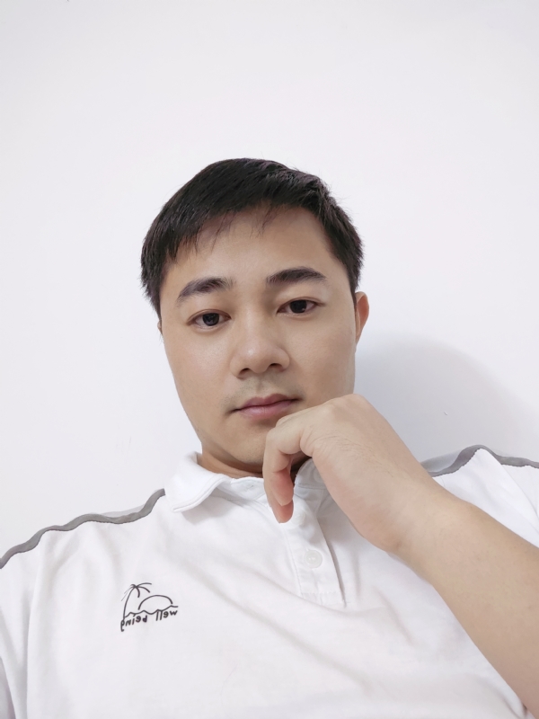 啊良的第一张照片--汕头相亲服务中心