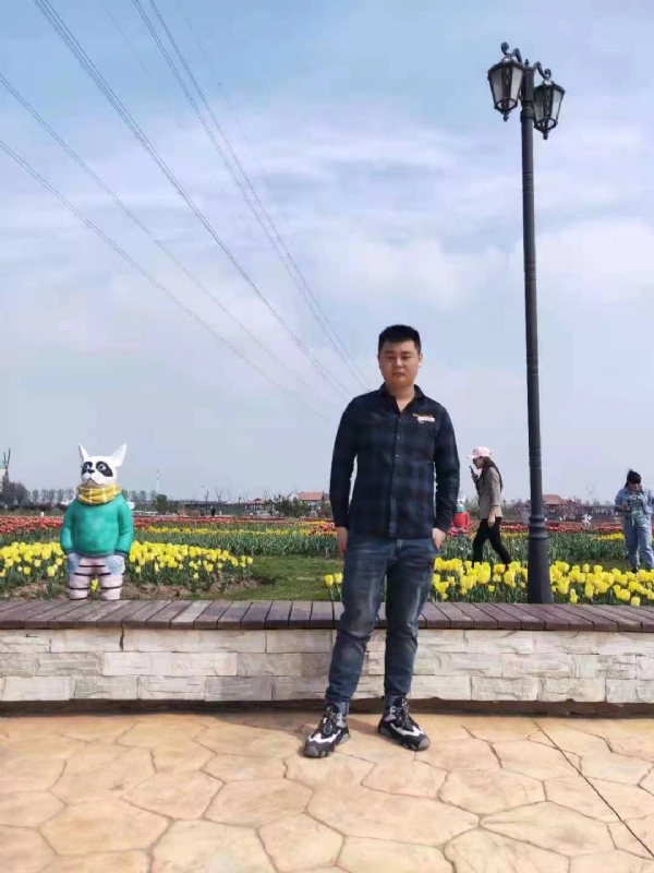 海阔天空的第一张照片--汕头相亲服务中心