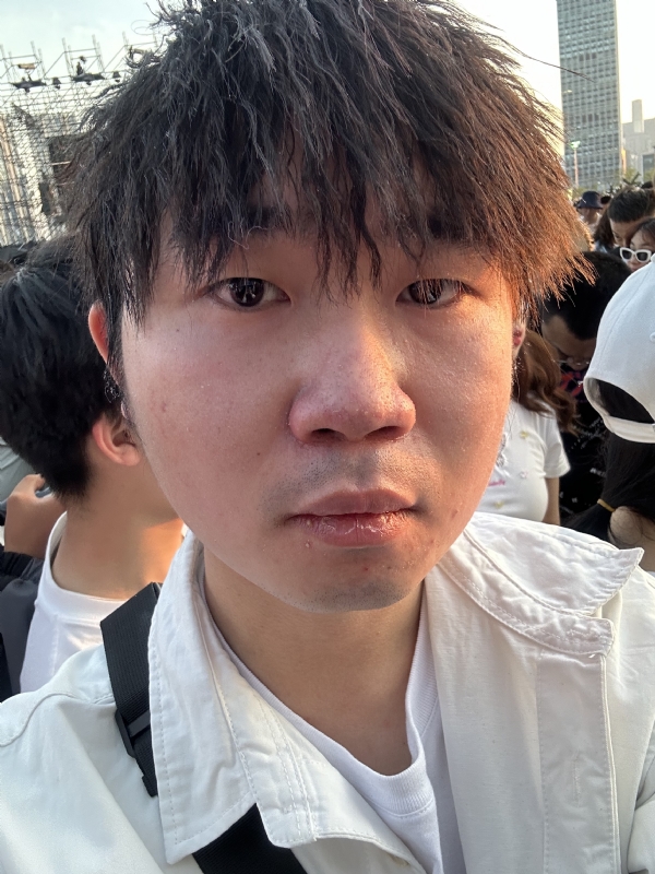 会修电脑的小杨的第一张照片--汕头相亲服务中心