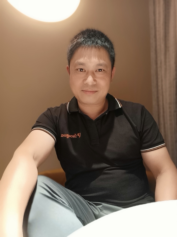 影子的第一张照片--汕头相亲服务中心