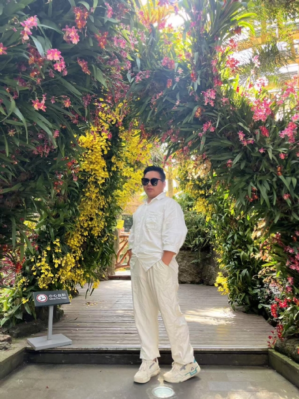 少一点的第一张照片--汕头相亲服务中心