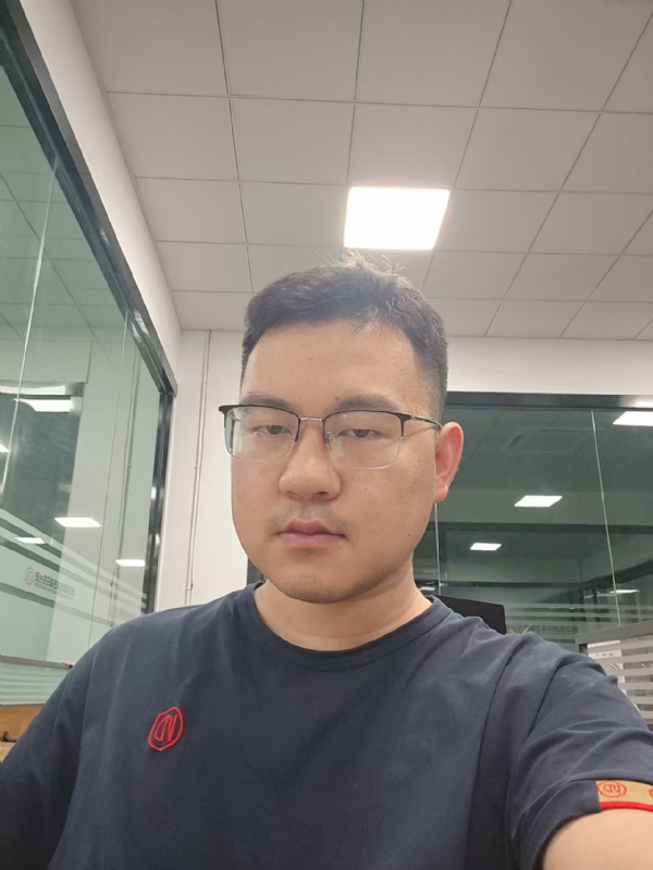 雨落浅响的第一张照片--汕头相亲服务中心