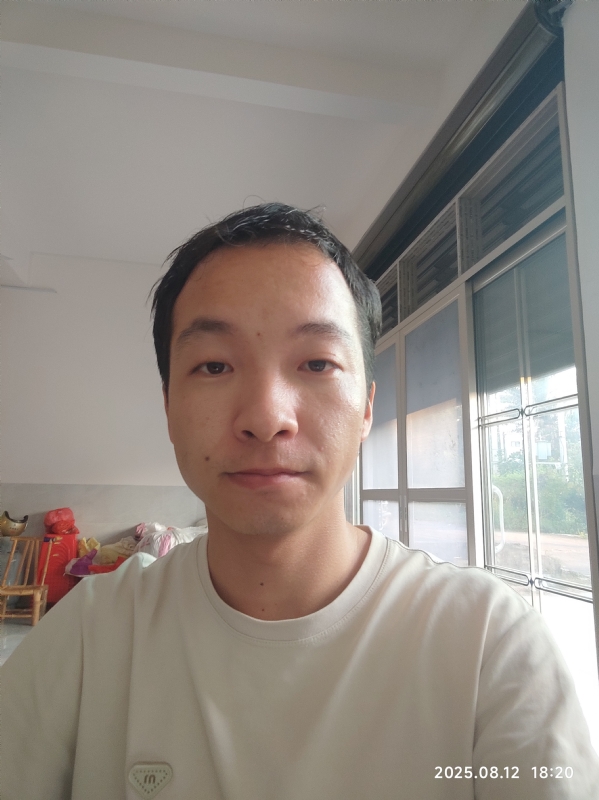 杨培鑫的第一张照片--汕头相亲服务中心