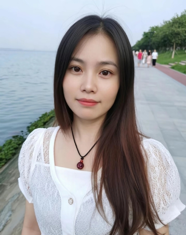 想你的月亮的第五张照片--汕头相亲服务中心