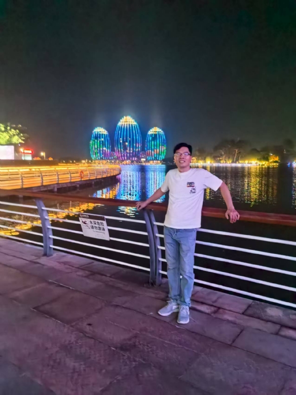 千年老妖的第一张照片--汕头相亲服务中心