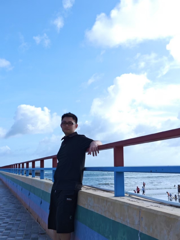 威wei的第二张照片--汕头相亲服务中心